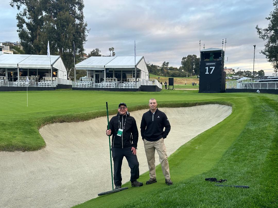Volunteer tournament work at Riviera